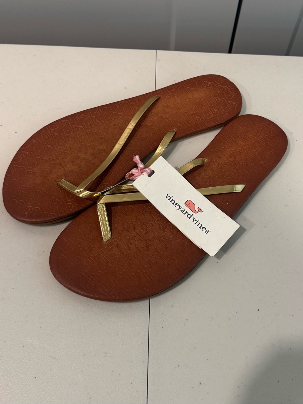 Vineyard Vines Tan Footbed Flip Flops with Gold Straps